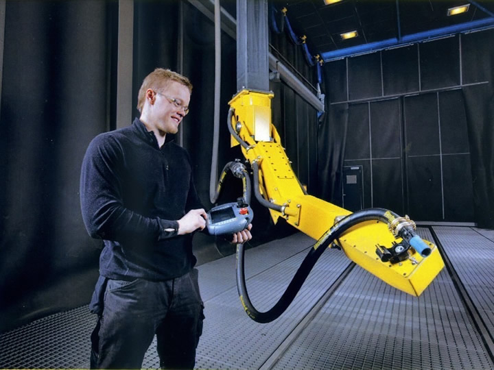 機器人噴砂房 機器人噴砂房